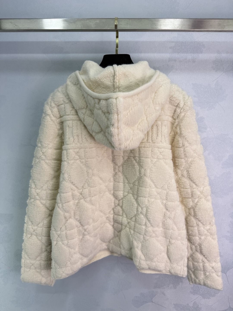 chr1st1an D10r outwear